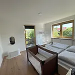 Ferienwohnung Guenzburg Holiday Apartment Апартаменты